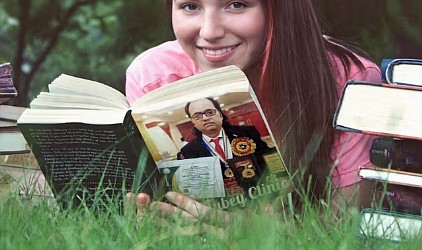 world-famous Ayurvedacharya Dr. Sunil Dubey